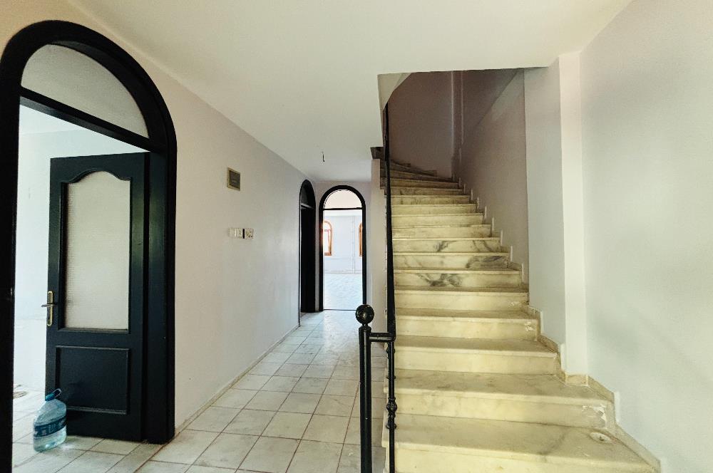 KOŞUYOLU MÜSTAKİL BİNA 300 M2 NET +100 M2 TERAS KULLANIMLI