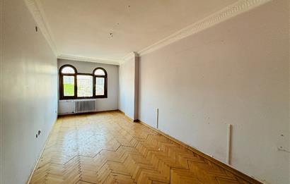 KOŞUYOLU MÜSTAKİL BİNA 300 M2 NET +100 M2 TERAS KULLANIMLI