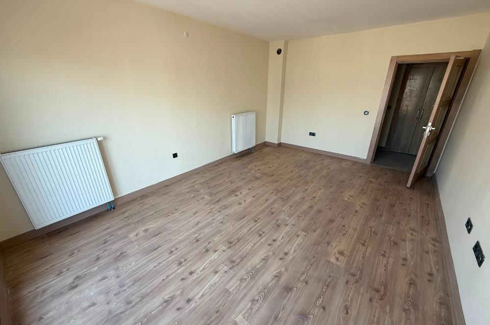 TOKİ KONUTLARINDA BOŞ BANKA DEVİRLİ 1.KAT 2+1 DAİRE