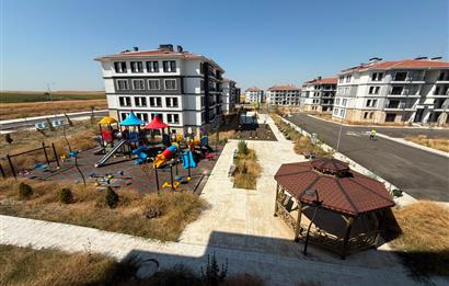 TOKİ KONUTLARINDA BOŞ BANKA DEVİRLİ 1.KAT 2+1 DAİRE