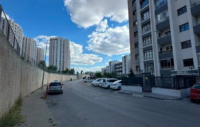 MAMAK ALTIAĞAÇ TOKİ KONUTLARI'NDA, AİLE YAŞAMINA UYGUN, FERAH VE KULLANIŞLI 3+1 DAİRE