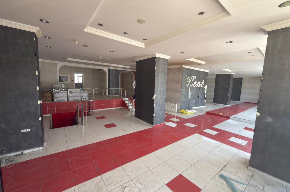 NATO YOLU CADDESİ ÜZERİNDE 260 M² YÜKSEK TABELA DEĞERLİ KİRALIK