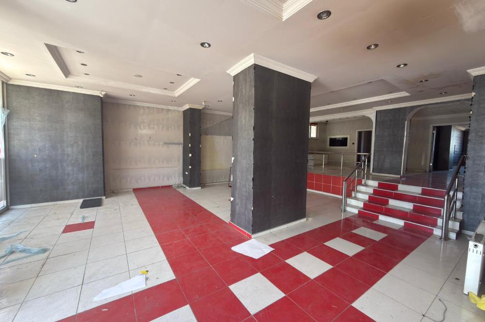 NATO YOLU CADDESİ ÜZERİNDE 260 M² YÜKSEK TABELA DEĞERLİ KİRALIK