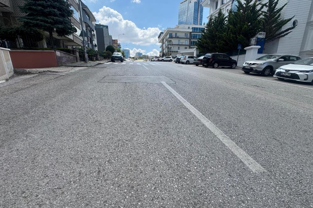 Balgat Tekstilciler Caddesinde 5.100 m2 Satılık İşyeri