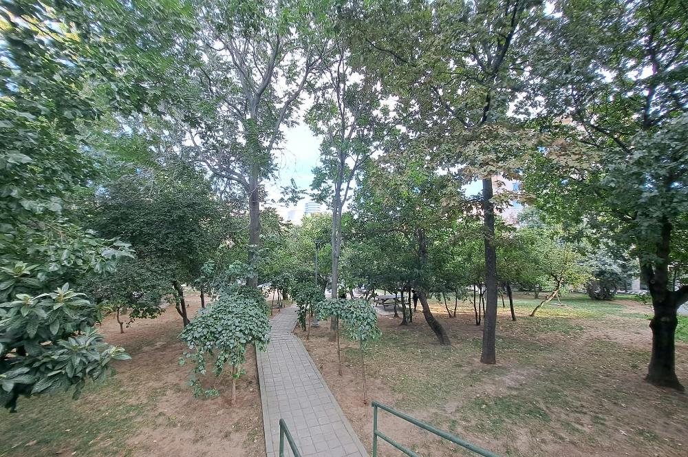 Metro İstasyonu Yakını Geniş Ferah 115 m² 3+1 Kiralık Daire