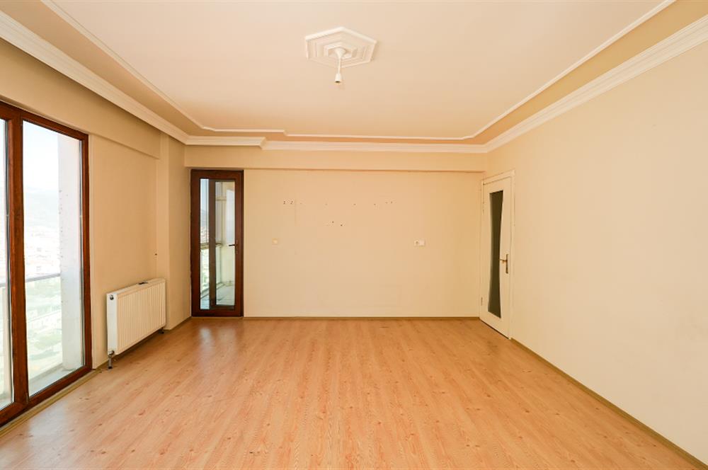 C21 Cius; Hisar'da Caminin karşısında 3+1 Kiralık Daire