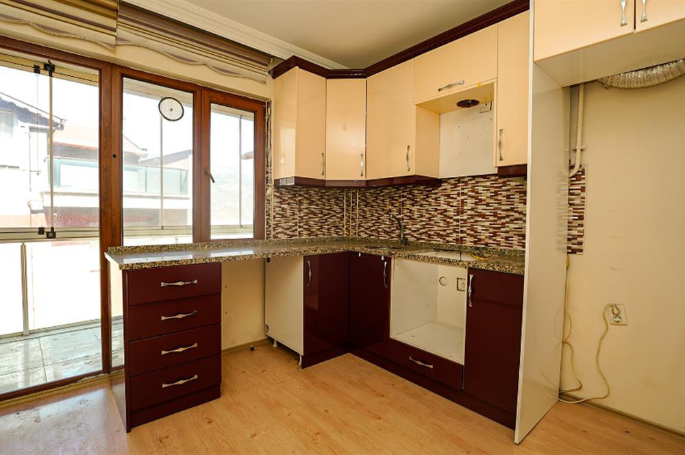 C21 Cius; Hisar'da Caminin karşısında 3+1 Kiralık Daire