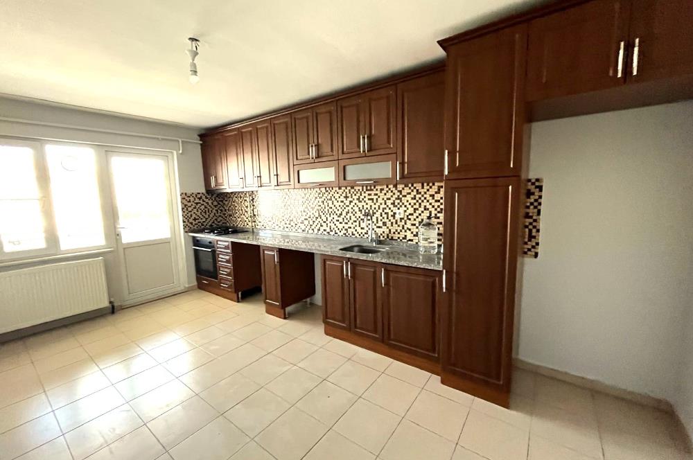 C21 Bal'dan Paşaalanı Mah.'de Arakat Kiralık 3+1 Daire