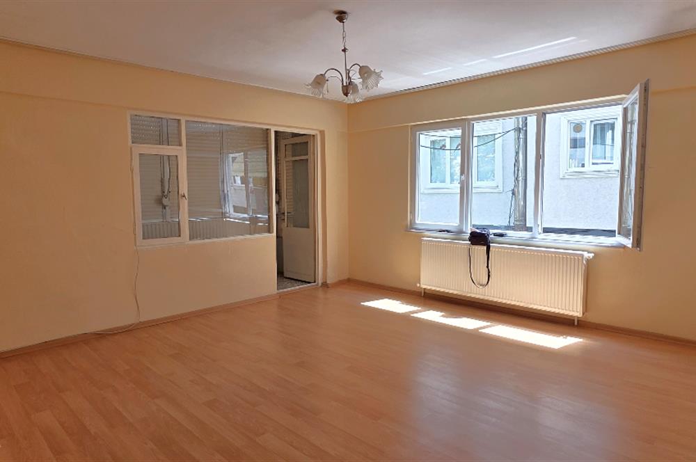 C21 Cius; Ahmet Süren Meydanı Dükkan Üstü 3+1 Kiralık Daire