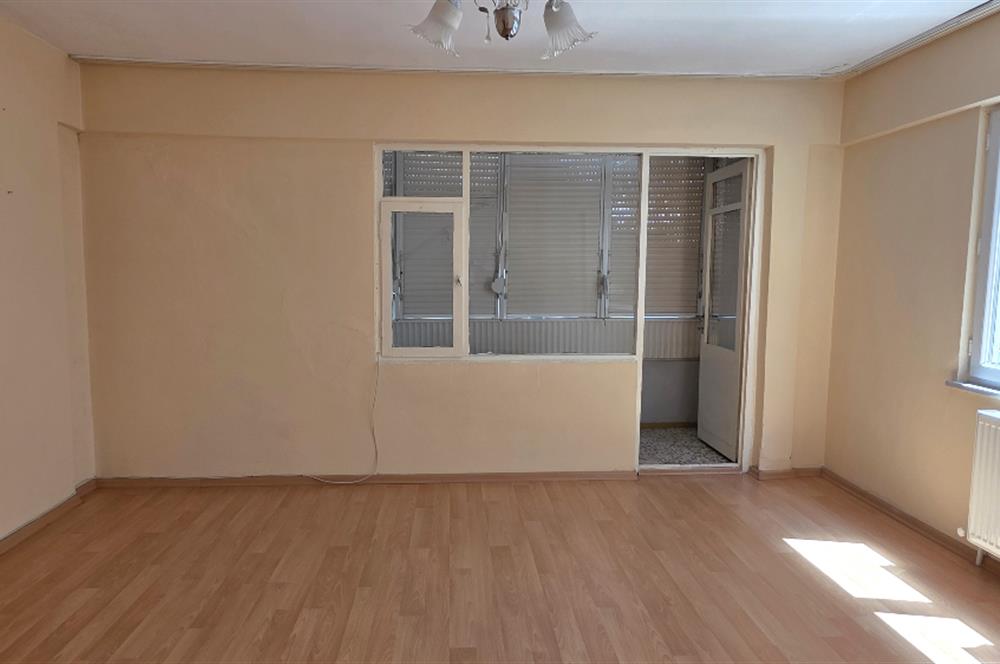 C21 Cius; Ahmet Süren Meydanı Dükkan Üstü 3+1 Kiralık Daire