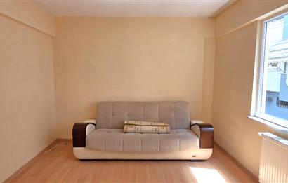 C21 Cius; Ahmet Süren Meydanı Dükkan Üstü 3+1 Kiralık Daire
