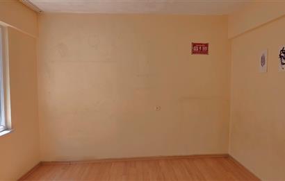 C21 Cius; Ahmet Süren Meydanı Dükkan Üstü 3+1 Kiralık Daire