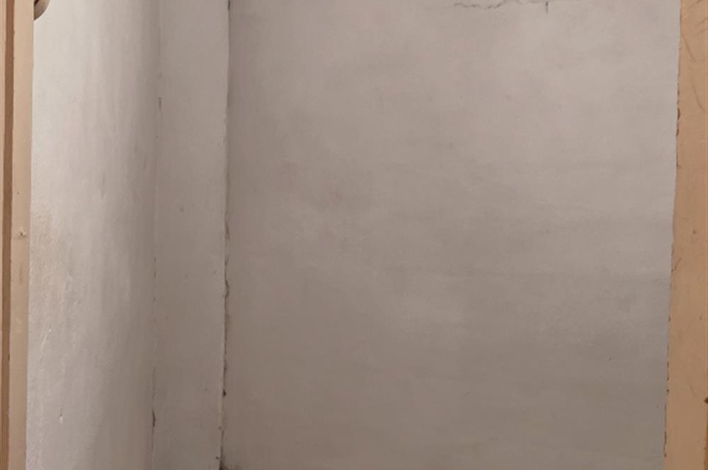 C21 Cius; Ahmet Süren Meydanı Dükkan Üstü 3+1 Kiralık Daire