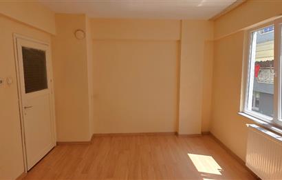 C21 Cius; Ahmet Süren Meydanı Dükkan Üstü 3+1 Kiralık Daire