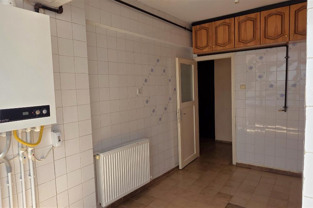 C21 Cius; Ahmet Süren Meydanı Dükkan Üstü 3+1 Kiralık Daire
