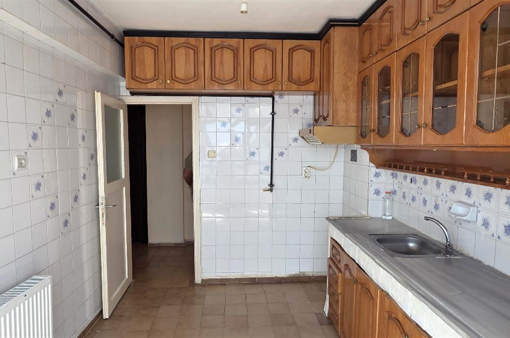 C21 Cius; Ahmet Süren Meydanı Dükkan Üstü 3+1 Kiralık Daire