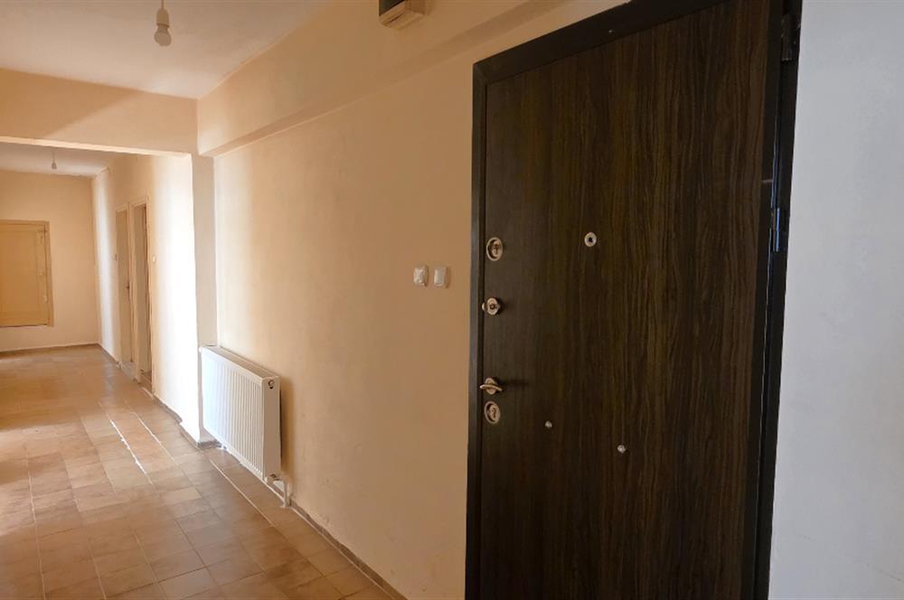 C21 Cius; Ahmet Süren Meydanı Dükkan Üstü 3+1 Kiralık Daire