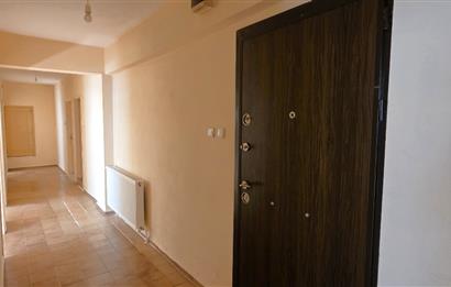 C21 Cius; Ahmet Süren Meydanı Dükkan Üstü 3+1 Kiralık Daire
