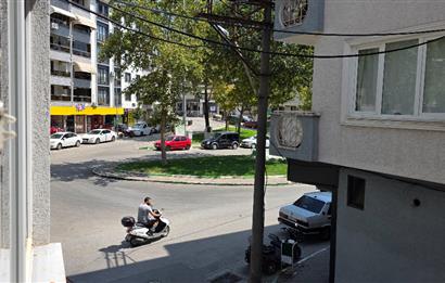 C21 Cius; Ahmet Süren Meydanı Dükkan Üstü 3+1 Kiralık Daire