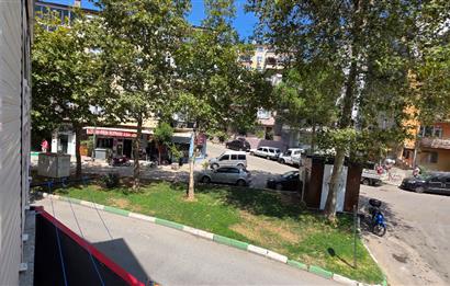C21 Cius; Ahmet Süren Meydanı Dükkan Üstü 3+1 Kiralık Daire