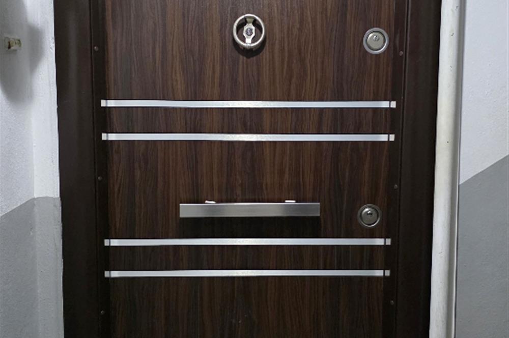 C21 Cius; Ahmet Süren Meydanı Dükkan Üstü 3+1 Kiralık Daire