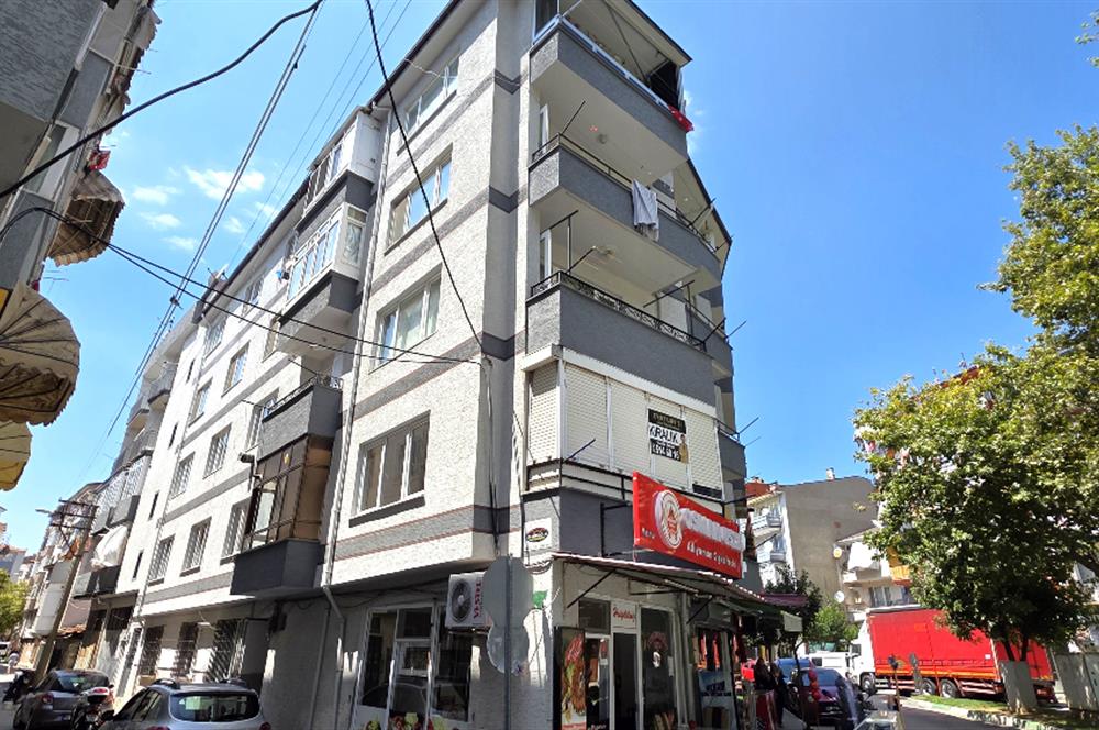C21 Cius; Ahmet Süren Meydanı Dükkan Üstü 3+1 Kiralık Daire