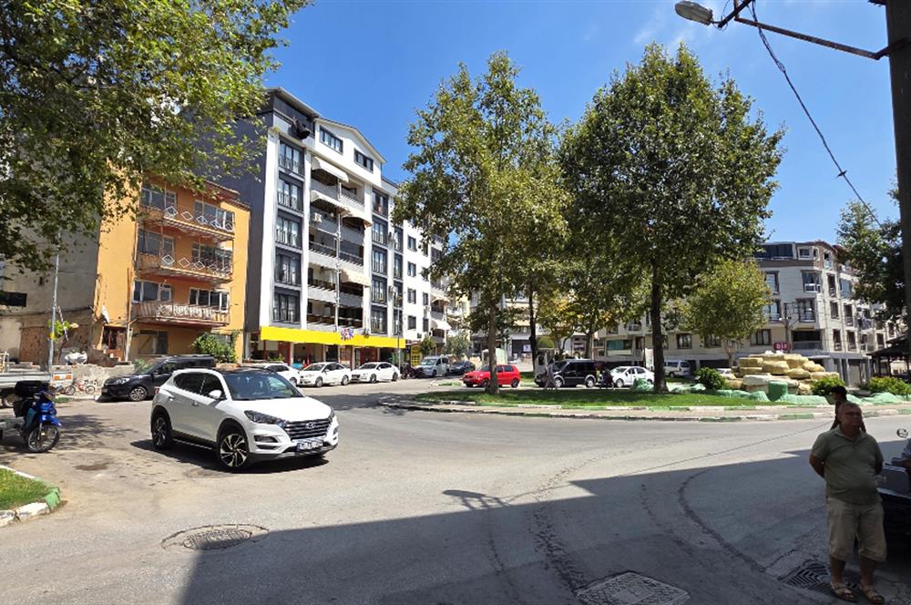 C21 Cius; Ahmet Süren Meydanı Dükkan Üstü 3+1 Kiralık Daire