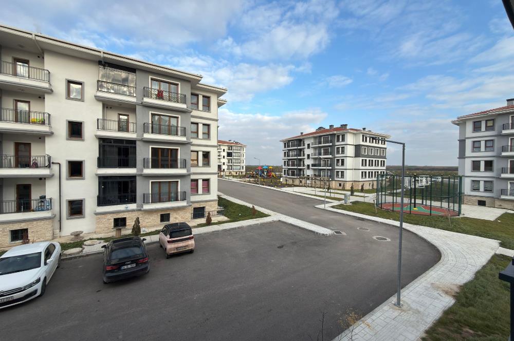 ÇORLU MUHİTTİN TOKİ'DE 2+1 KİRALIK DAİRE 