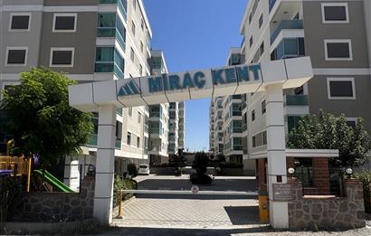 Miraç Kent Sitesinde 3+1 Krediye Uygun Satılık Daire
