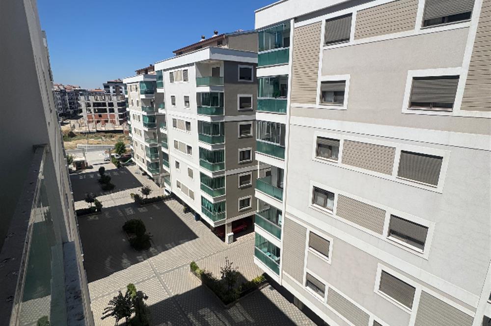 Miraç Kent Sitesinde 3+1 Krediye Uygun Satılık Daire