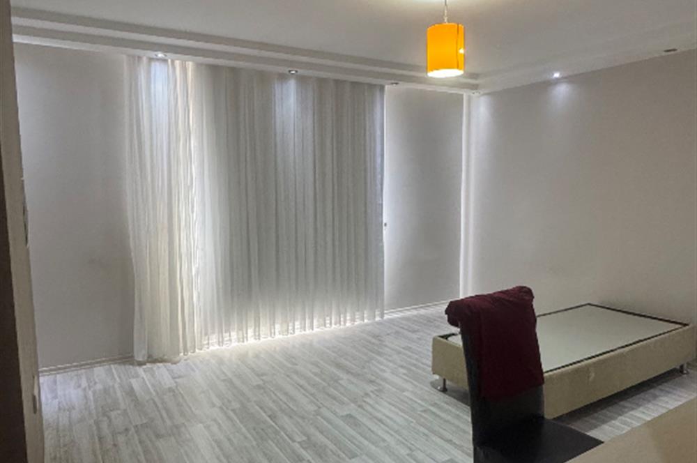 Ergenekon mahallesinde 3+1 145m2 satılık daire