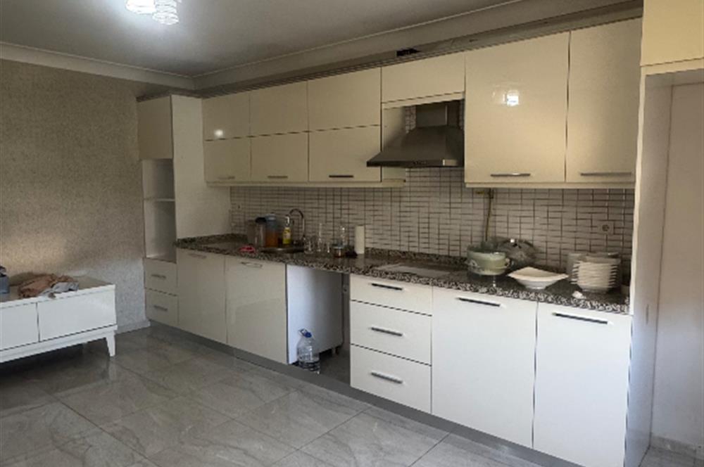 Ergenekon mahallesinde 3+1 145m2 satılık daire