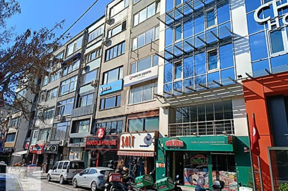 Barbaros Bulvarı'nda Satılık 50m² Ofis (WC+Mutfaklı)
