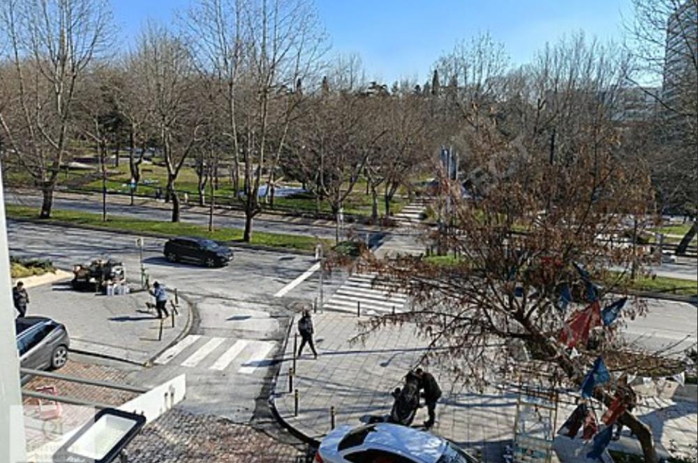 Barbaros Bulvarı'nda Satılık 50m² Ofis (WC+Mutfaklı)