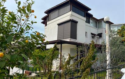 Milas Kıyıkışlacık Selkent Sitesi'nde Deniz Manzaralı Villa
