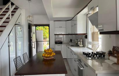 Milas Kıyıkışlacık Selkent Sitesi'nde Deniz Manzaralı Villa