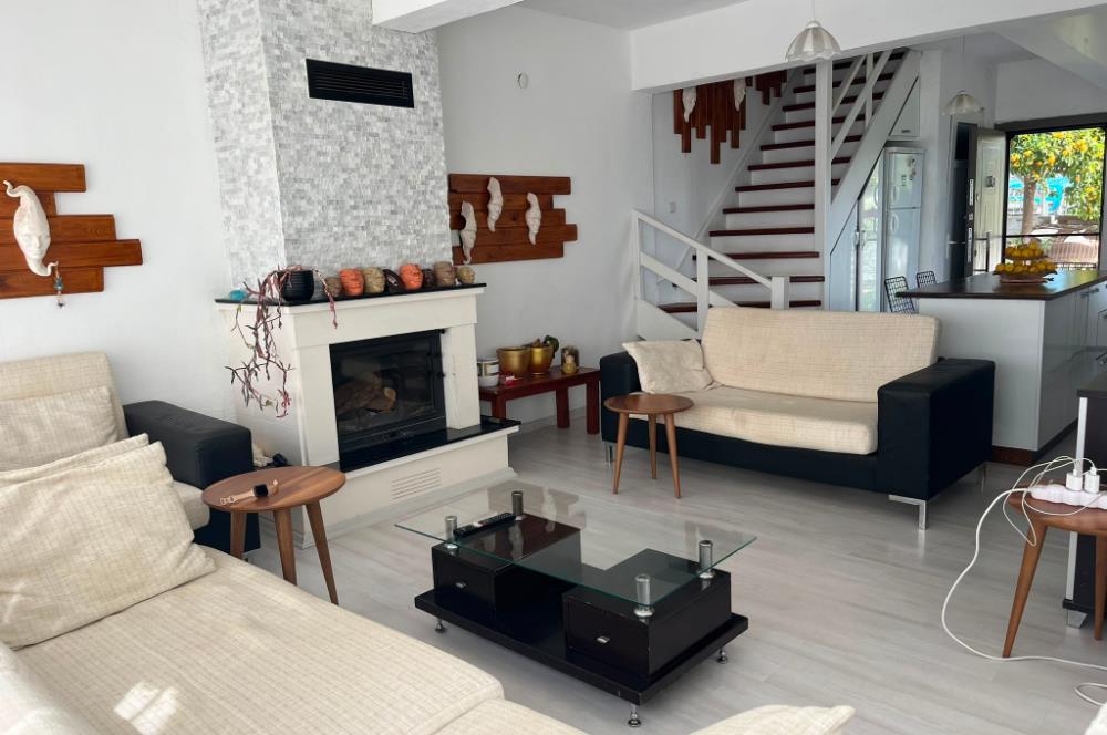 Milas Kıyıkışlacık Selkent Sitesi'nde Deniz Manzaralı Villa