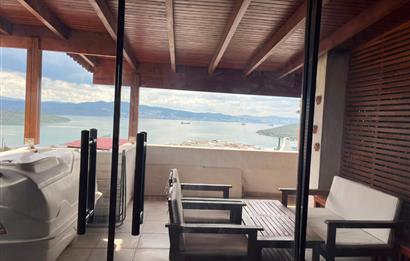 Milas Kıyıkışlacık Selkent Sitesi'nde Deniz Manzaralı Villa