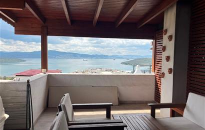Milas Kıyıkışlacık Selkent Sitesi'nde Deniz Manzaralı Villa