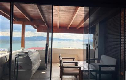 Milas Kıyıkışlacık Selkent Sitesi'nde Deniz Manzaralı Villa