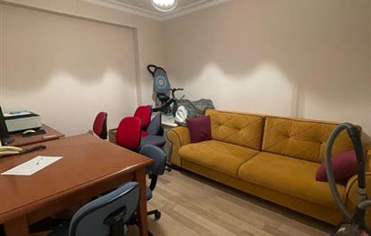 MİNİBÜS YOLUNDA 1+1 KOMBİLİ YÜKSEK GİRİŞ BAKIMLI DAİRE