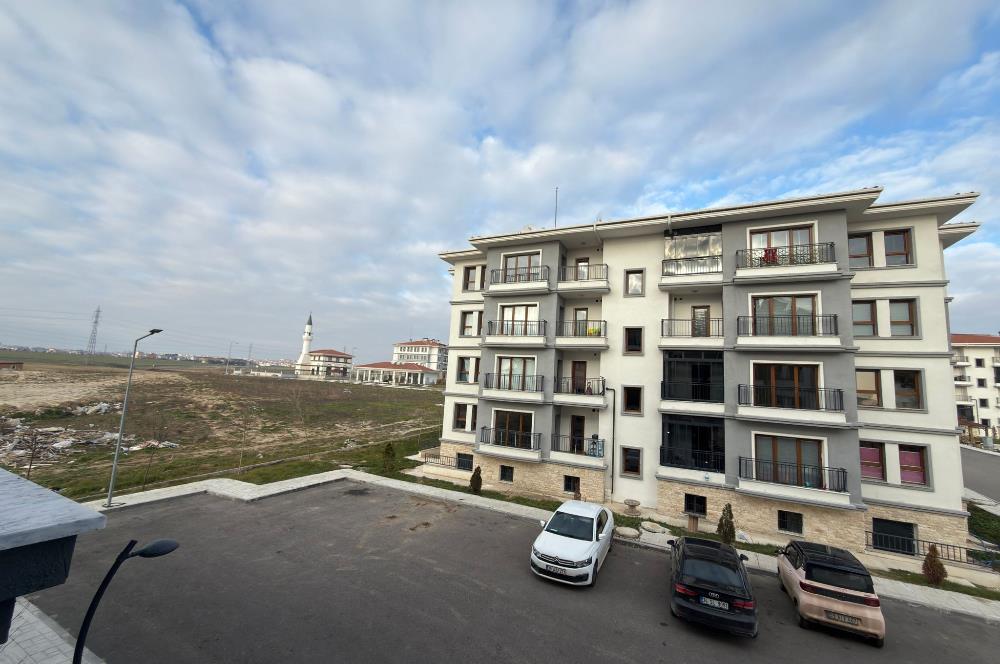 ÇORLU MUHİTTİN TOKİ'DE 2+1 KİRALIK DAİRE 
