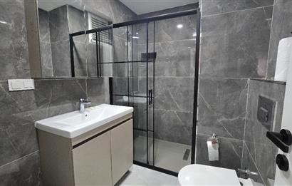 BEŞİKTAŞ MERKEZ'DE, YENİ, EBEVEYN BANYOLU, 3+1 KİRALIK DAİRE!