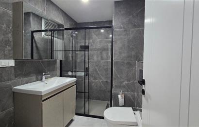 BEŞİKTAŞ MERKEZ'DE, YENİ, EBEVEYN BANYOLU, 3+1 KİRALIK DAİRE!