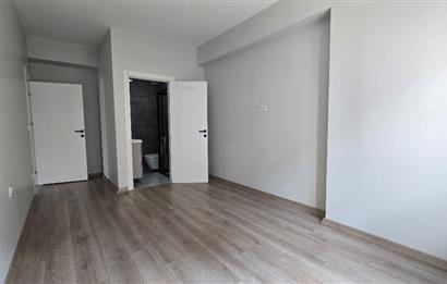 BEŞİKTAŞ MERKEZ'DE, YENİ, EBEVEYN BANYOLU, 3+1 KİRALIK DAİRE!