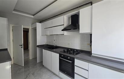 BEŞİKTAŞ MERKEZ'DE, YENİ, EBEVEYN BANYOLU, 3+1 KİRALIK DAİRE!
