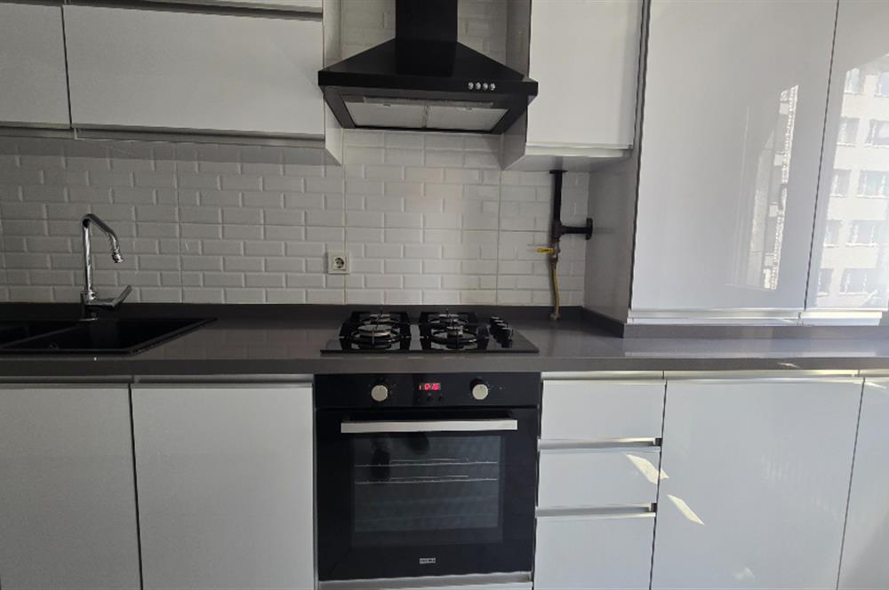 BEŞİKTAŞ MERKEZ'DE, YENİ, EBEVEYN BANYOLU, 3+1 KİRALIK DAİRE!