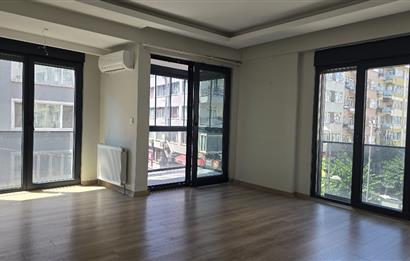 BEŞİKTAŞ MERKEZ'DE, YENİ, EBEVEYN BANYOLU, 3+1 KİRALIK DAİRE!