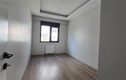 BEŞİKTAŞ MERKEZ'DE, YENİ, EBEVEYN BANYOLU, 3+1 KİRALIK DAİRE!