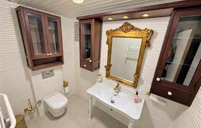 Medyakent Sitesi'nde İçi Full Yenilenmiş Göl Manzaralı 3+1 Daire